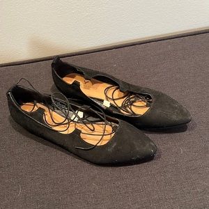 American Eagle lace up flats